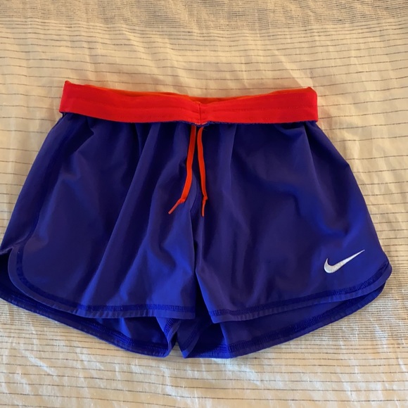 Nike Dri-Fit Shorts with Built in Compress… - Picture 5 of 5